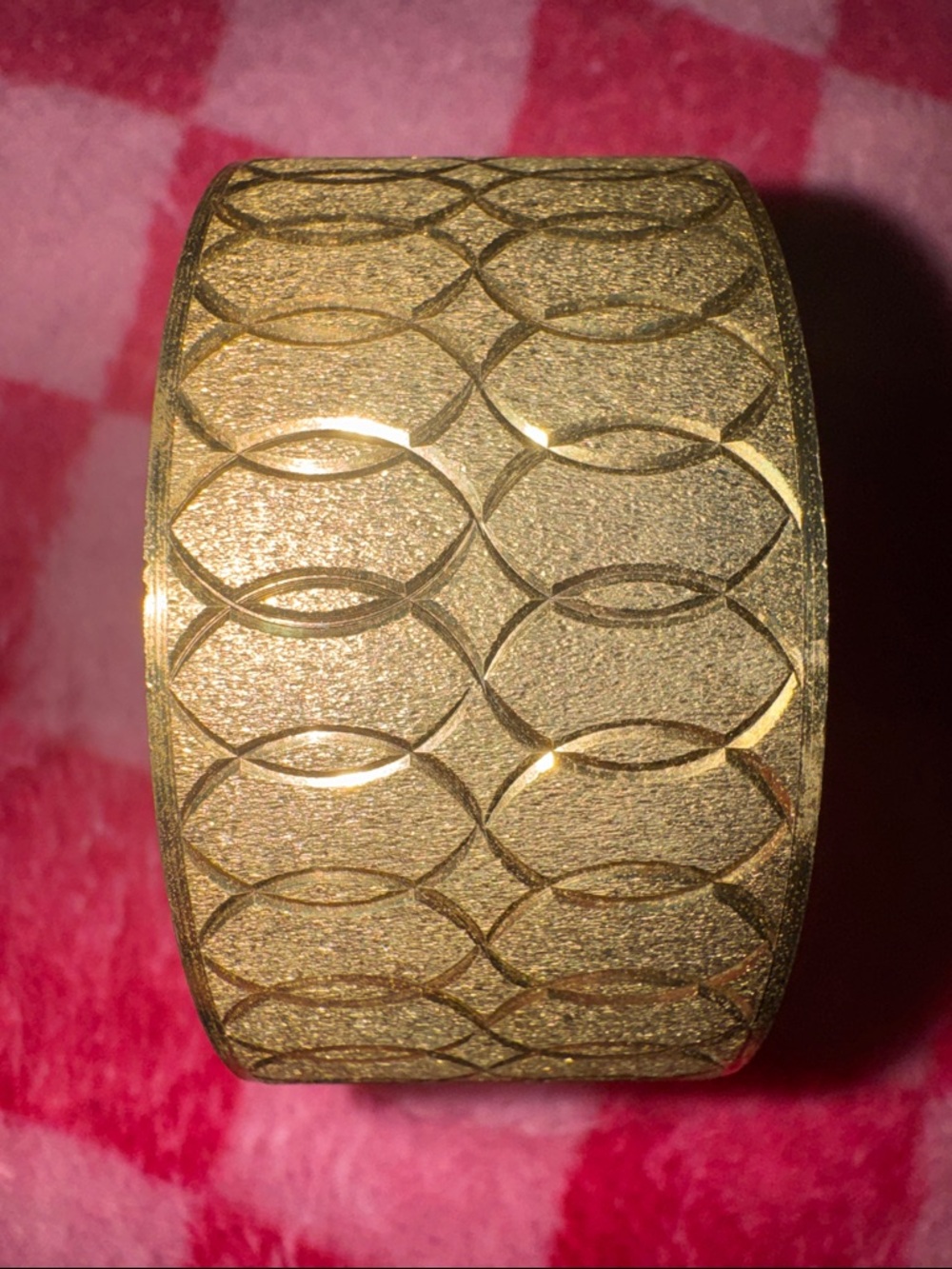 Vintage Gold-Tone Patterned Wide Bangle Bracelet - Elegant Women Jewelry - Picture 3 of 5